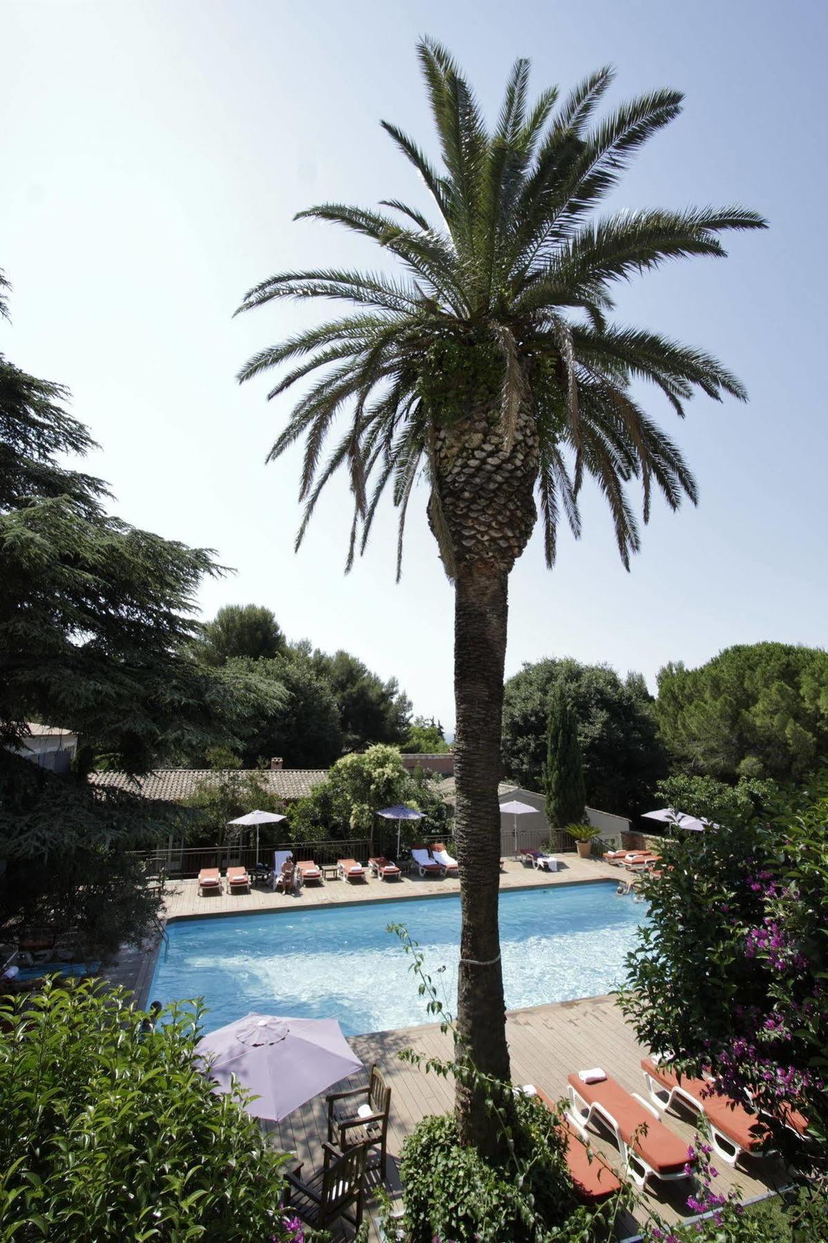 Les Jardins De Cassis - Parking Gratuit & Piscine Chauffee Hotel Exterior photo