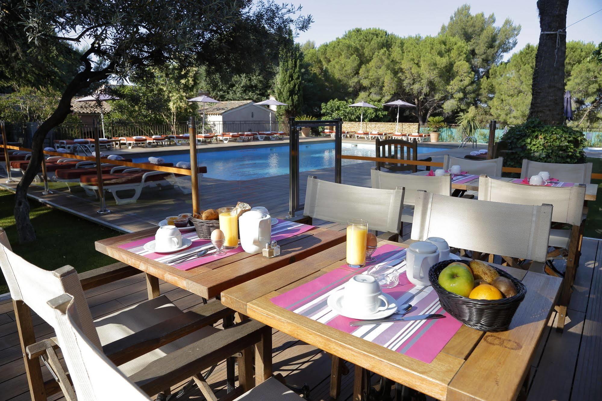 Les Jardins De Cassis - Parking Gratuit & Piscine Chauffee Hotel Exterior photo